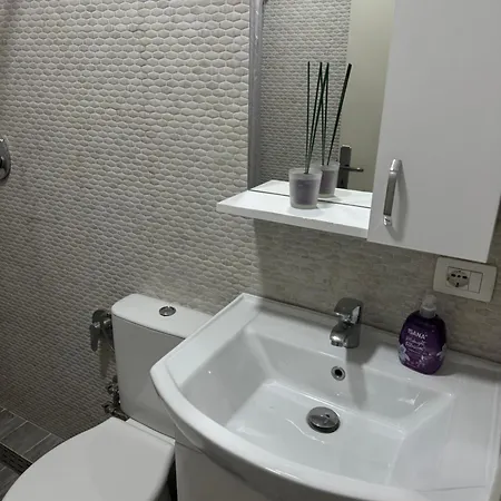 Amelia Comfort Stay Apartment Tirana Exterior photo