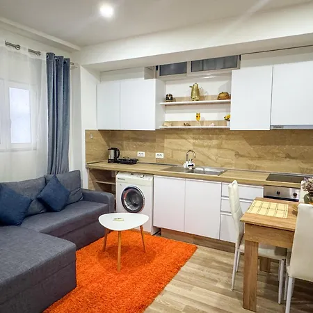 Amelia Comfort Stay Apartment Tirana Exterior photo